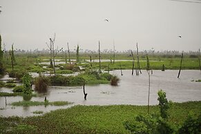Sreekrishna Houseboats