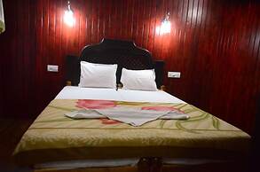 Sreekrishna Houseboats