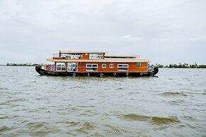 Sreekrishna Houseboats