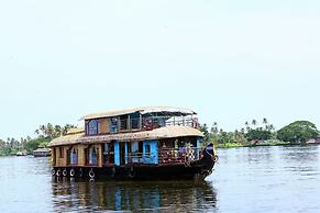 Sreekrishna Houseboats