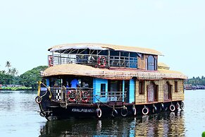 Sreekrishna Houseboats