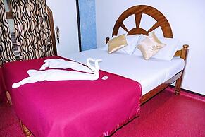 Sreekrishna Houseboats