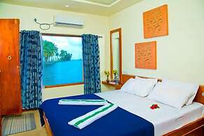 Sreekrishna Houseboats