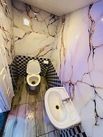 Sreekrishna Houseboats