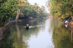 Sreekrishna Houseboats
