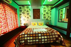 Sreekrishna Houseboats