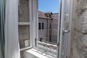 Gothic Palace Heritage