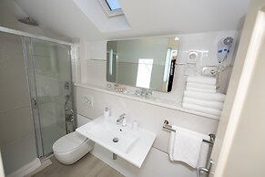 Gothic Palace Heritage