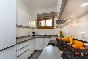 Apartments Maj Residence Premium
