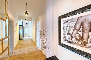 Grand Central Residence by TKC
