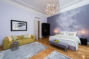 Grand Central Residence by TKC