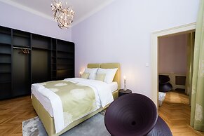 Grand Central Residence by TKC