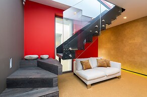 Grand Central Residence by TKC