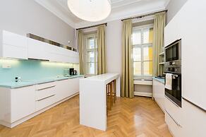 Grand Central Residence by TKC