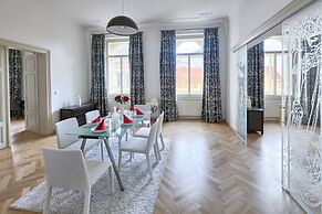 Grand Central Residence by TKC
