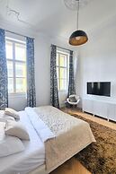 Grand Central Residence by TKC