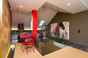 Grand Central Residence by TKC