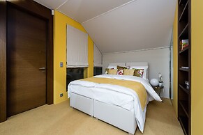 Grand Central Residence by TKC