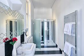 Grand Central Residence by TKC