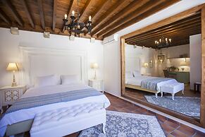 Saint Artemios Hotel and Oriental Suites