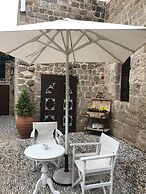 Saint Artemios Hotel and Oriental Suites