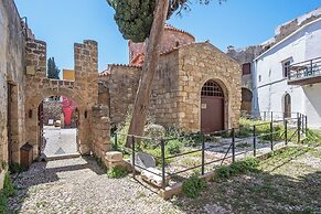 Saint Artemios Hotel and Oriental Suites