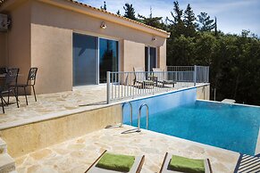 Magganos Sunset Villas