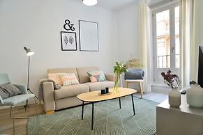 NQN Aparts & Suites Madrid