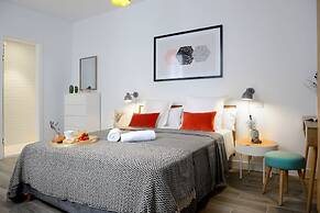 NQN Aparts & Suites Madrid