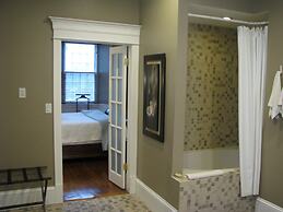 Clyde Hall Bed and Breakfast