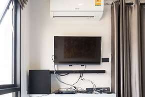 New York Condo by Renvio