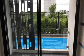 New York Condo by Renvio