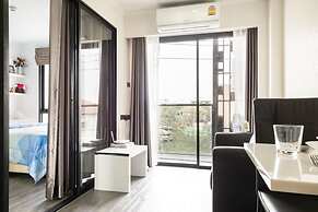 New York Condo by Renvio