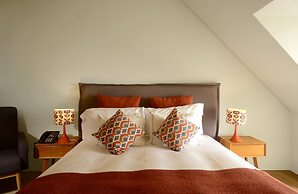 Dalma Old Town Suites