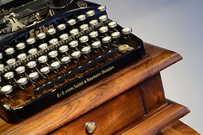 Dalma Old Town Suites