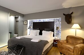 Dalma Old Town Suites