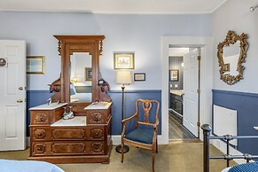 Oak Hill Bed & Breakfast