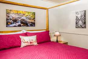 Oak Hill Bed & Breakfast