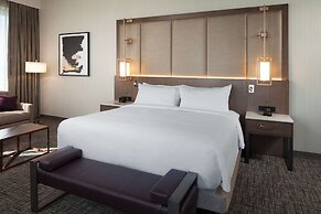 H Hotel Los Angeles, Curio Collection by Hilton