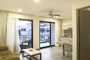 Hotel Grand Fifty Suites