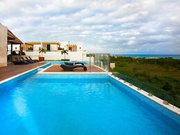 Hotel Grand Fifty Suites