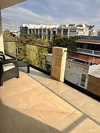 Hotel Grand Fifty Suites