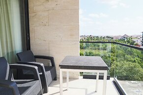 Hotel Grand Fifty Suites