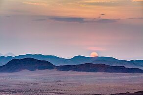 Elegant Desert Lodge