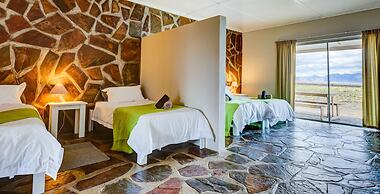 Elegant Desert Lodge