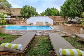 Elegant Desert Lodge