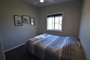 Laguna Lodge Holiday Units