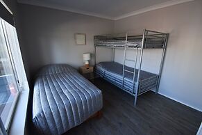 Laguna Lodge Holiday Units