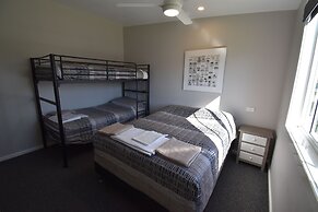 Laguna Lodge Holiday Units