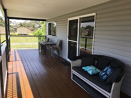 Laguna Lodge Holiday Units